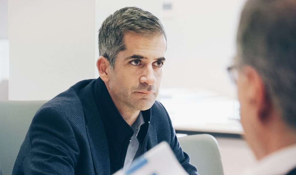Αλβανία: Το κλειδί της πόλης των Τιράνων στον Κώστα Μπακογιάννη