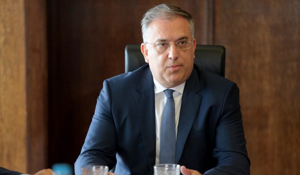 Πέραμα: Στους κρατούμενους αστυνομικούς ο Θεοδωρικάκος