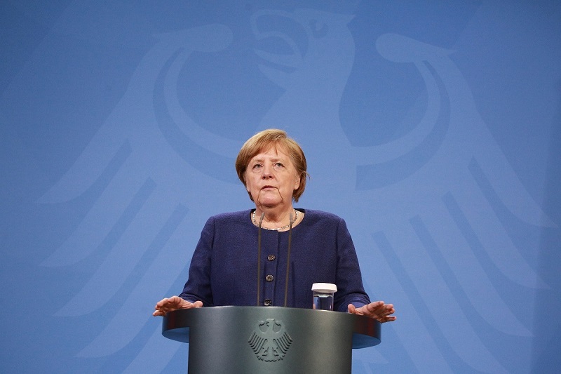 Μέρκελ: Έκκληση στους Γερμανούς να τηρούν τα μέτρα