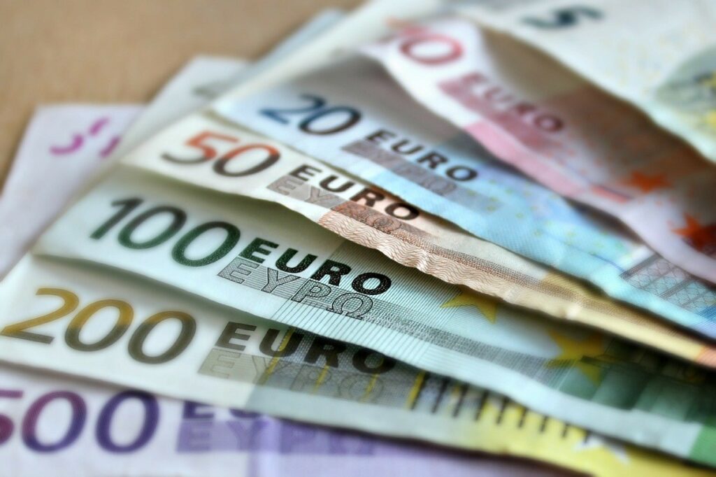 Επίδομα 534 ευρώ: Ποιοι πληρώνονται στις 24/2