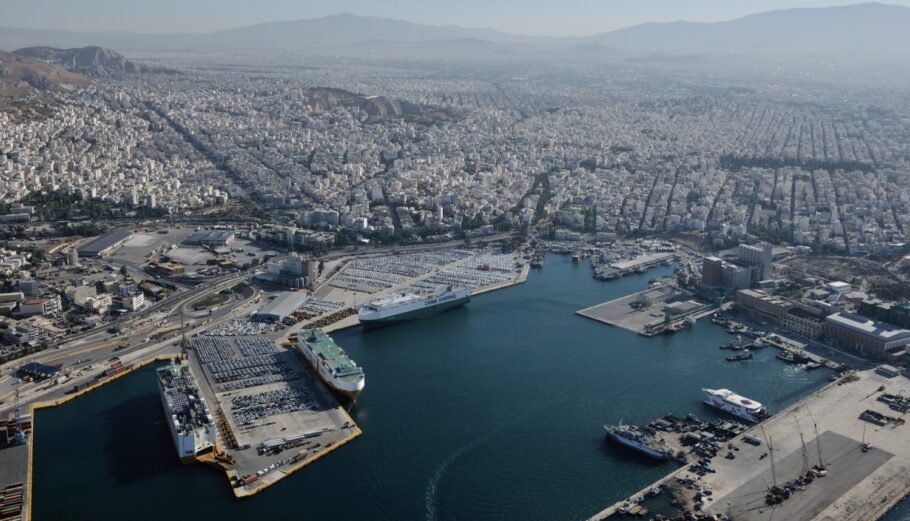 Το λιμάνι του Πειραιά ©ΟΛΠ