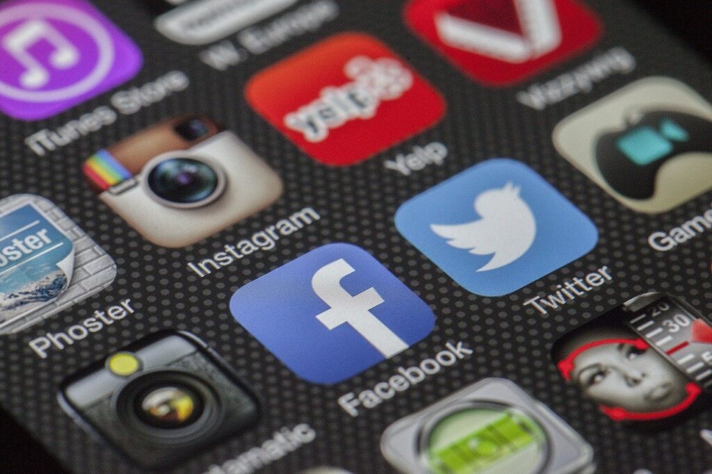 “Έπεσαν” Messenger και Instagram: Προβλήματα σε όλο τον κόσμο