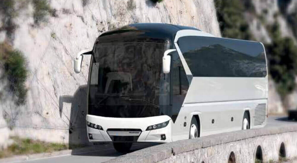 Τέλη Κυκλοφορίας: Μείωση για τα τουριστικά λεωφορεία