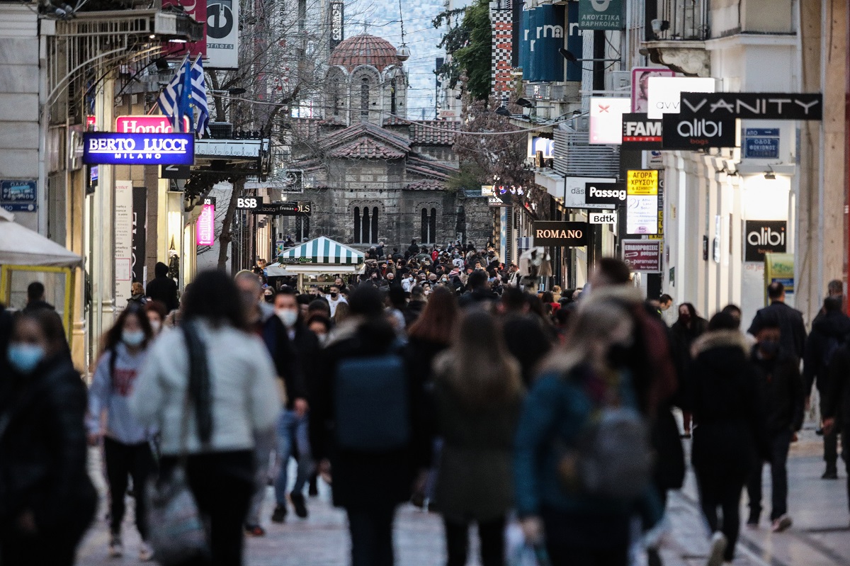 Χαμόγελα στον εμπορικό κόσμο λόγω αυξημένης κίνησης