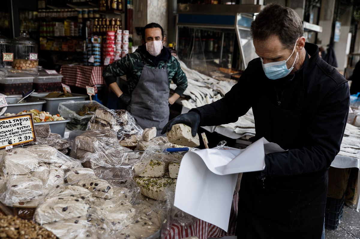 Καθαρά Δευτέρα: Ποια καταστήματα παραμένουν ανοιχτά