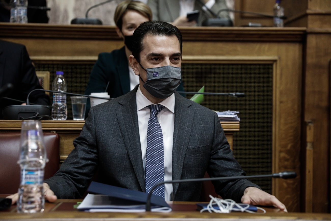 Σκρέκας: Μέρος του περιβαλλοντικού τέλους θα επιστρέφεται σε καταναλωτές