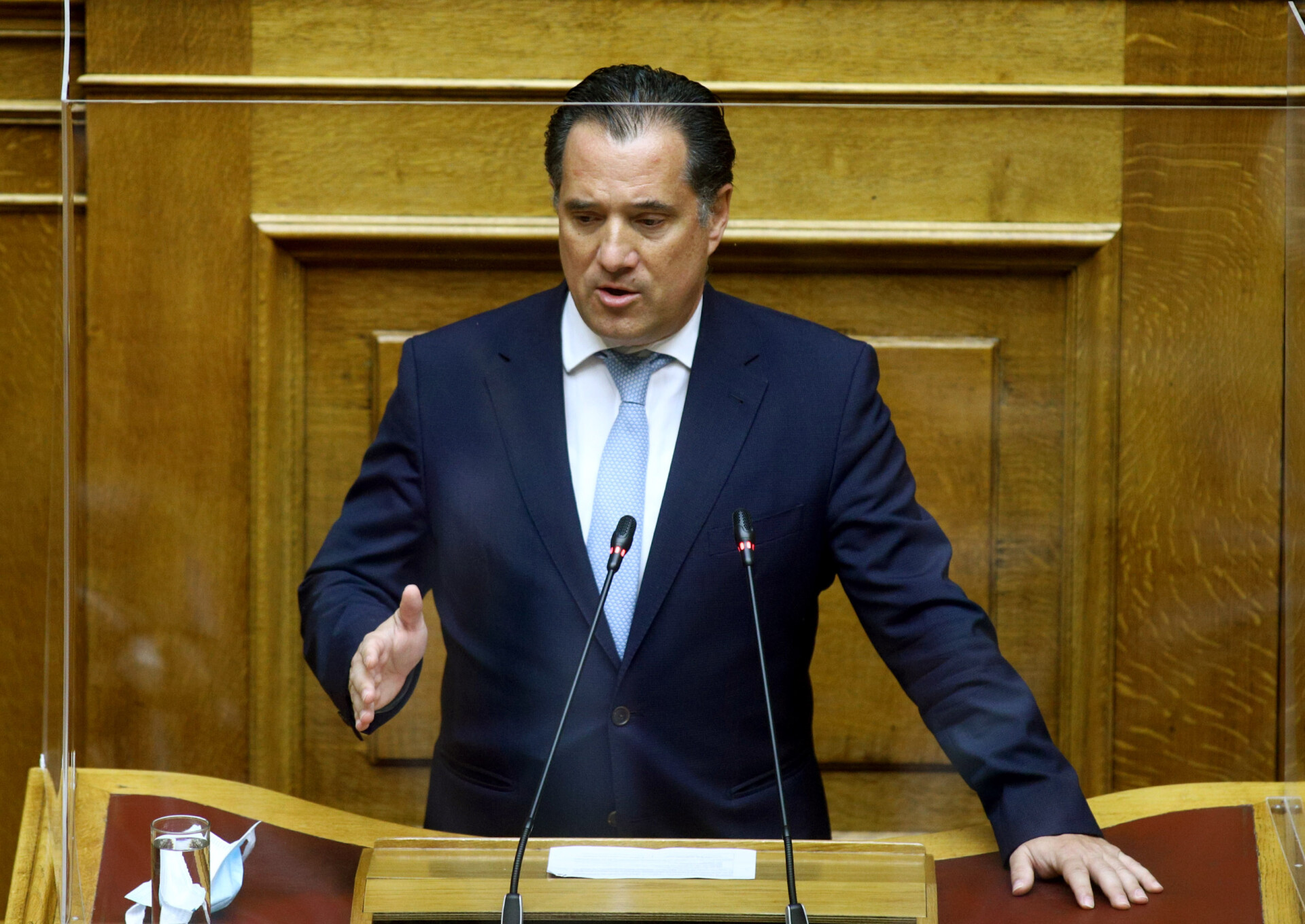 Γεωργιάδης: Τι επιτρέπεται και τι απαγορεύεται να κάνουν οι εισπρακτικές