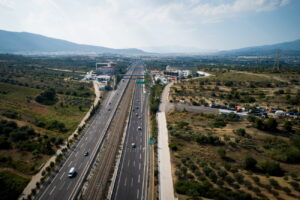 ΓΕΚ ΤΕΡΝΑ: Αυξημένη κίνηση κατά 2,5% σε Αττική Οδό και 4,9% σε Κεντρική Οδό