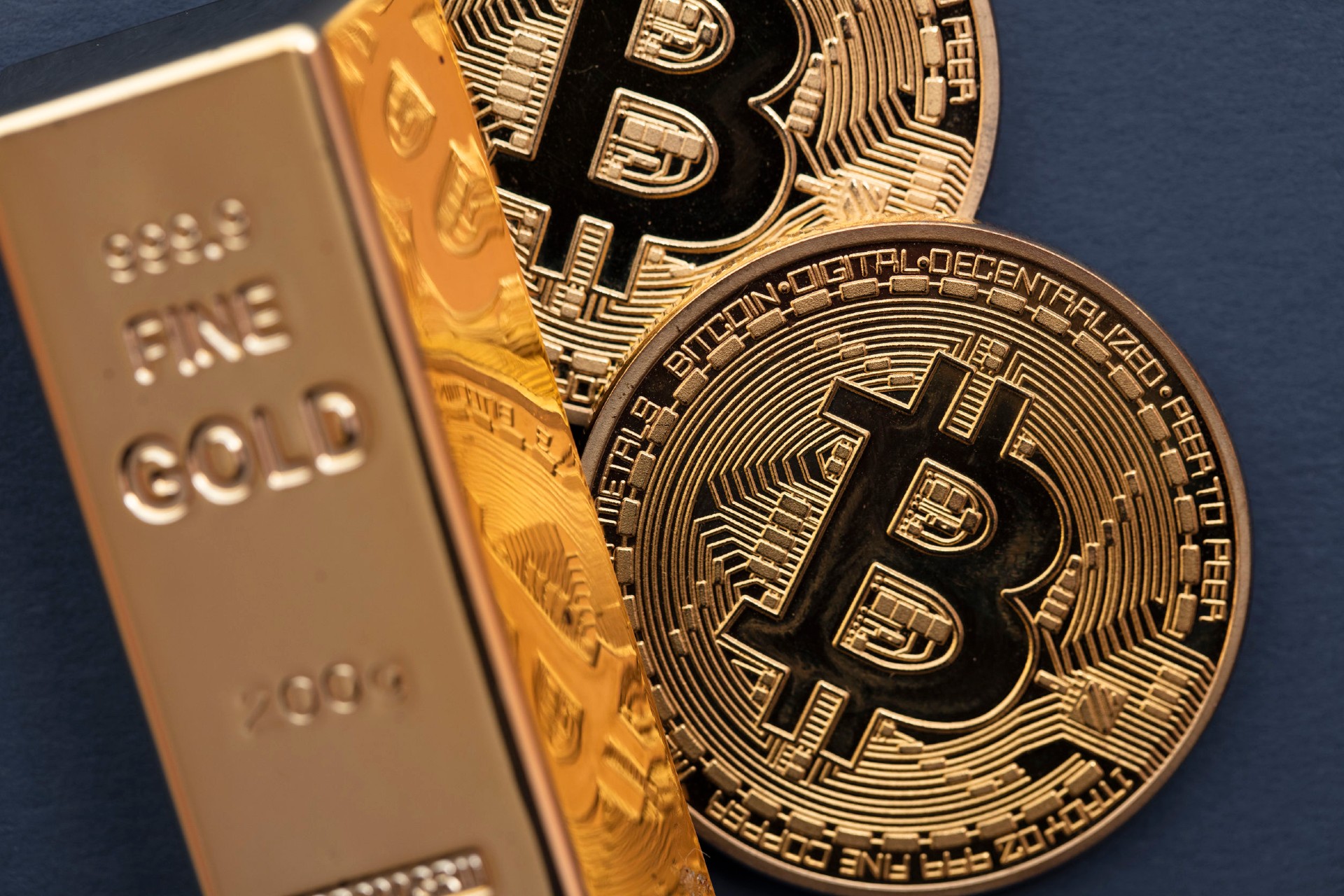 Bitcoin: Η νέα βουτιά εντείνει τη συζήτηση για τα κρυπτονομίσματα