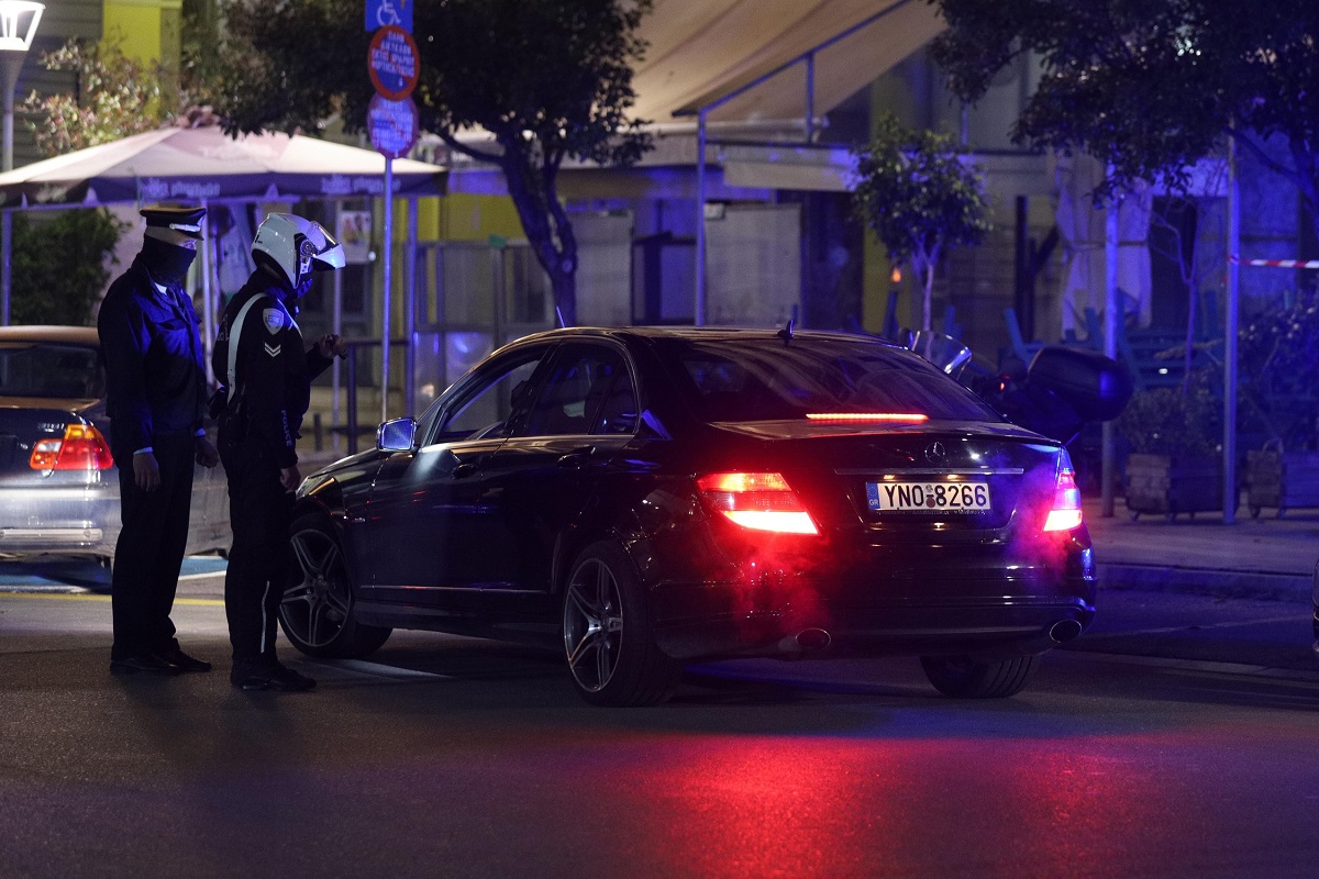 Πρόταση για απαγόρευση κυκλοφορίας στη 1 το πρωί