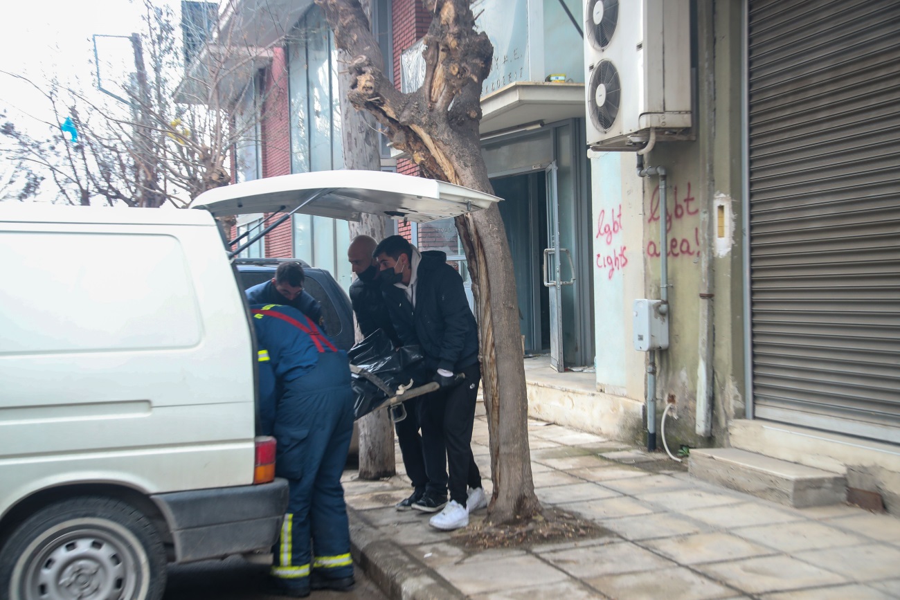 Τρία άτομα κάηκαν ζωντανά στη Θεσσαλονίκη