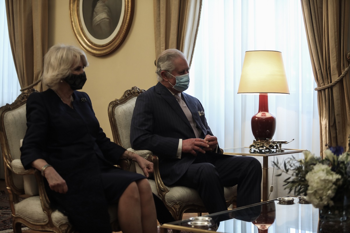 Κάρολος σε ΠτΔ: Μεγάλη τιμή η πρόσκληση στην Εθνική επέτειο