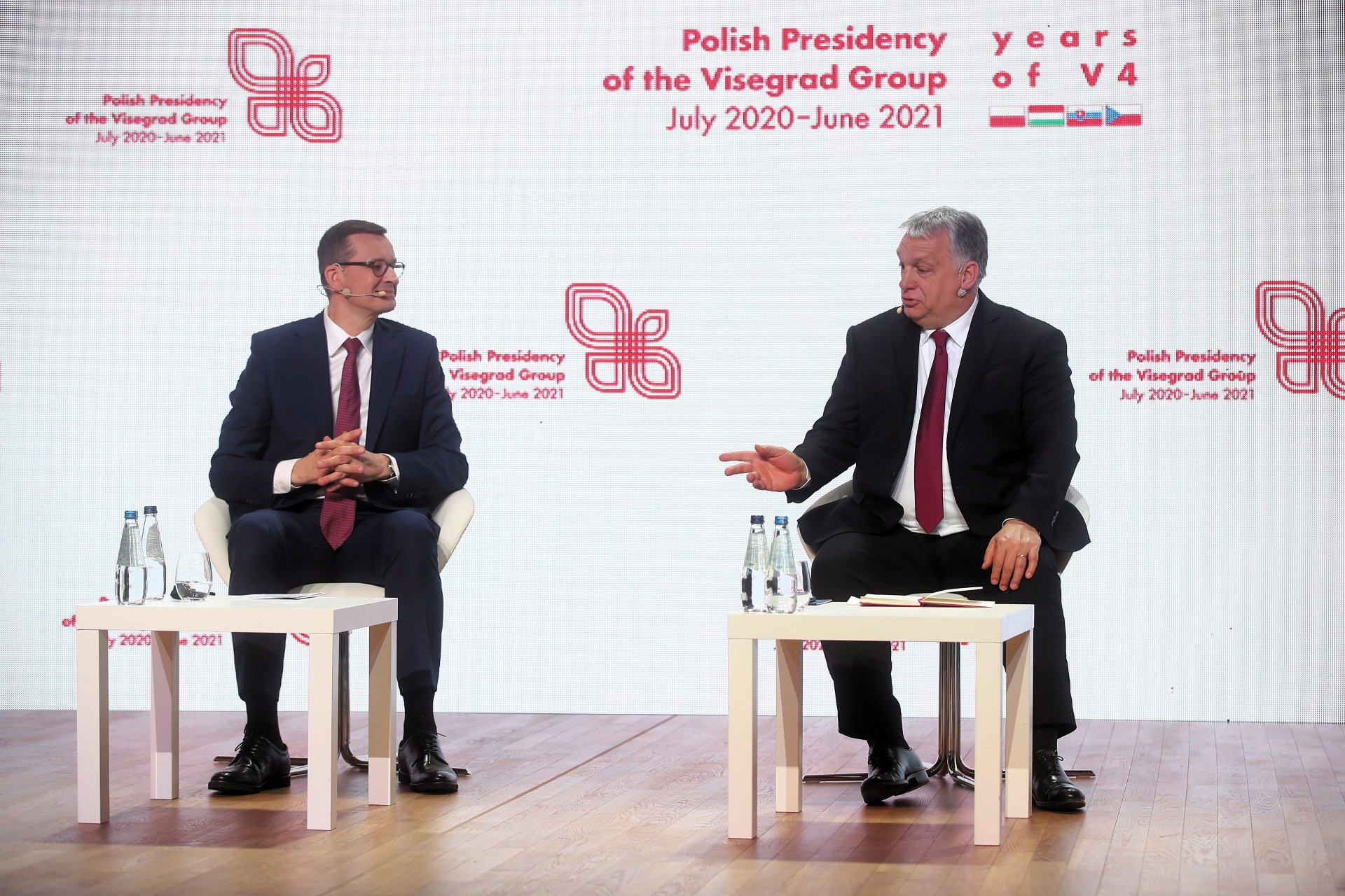 Ματέους Μοραβιέτσκι - Βίκτορ Ορμπαν © EPA/Lukasz Gagulski POLAND OUT