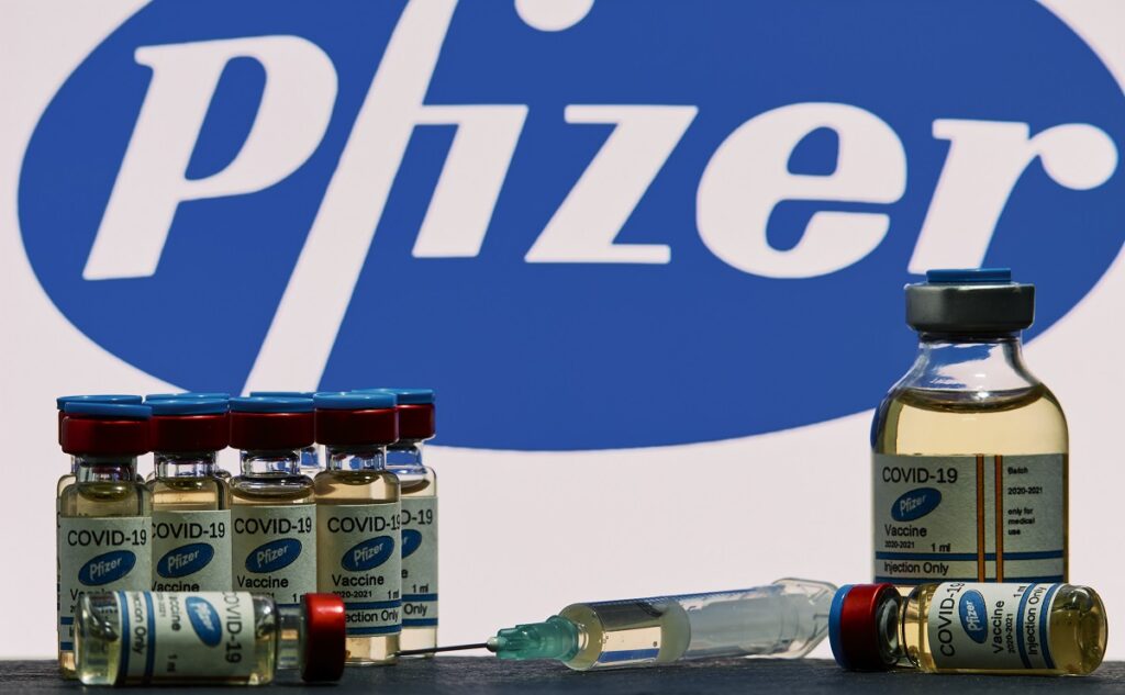 Pfizer: Αποτελεσματικό το εμβόλιο στη νοτιοαφρικανική μετάλλαξη