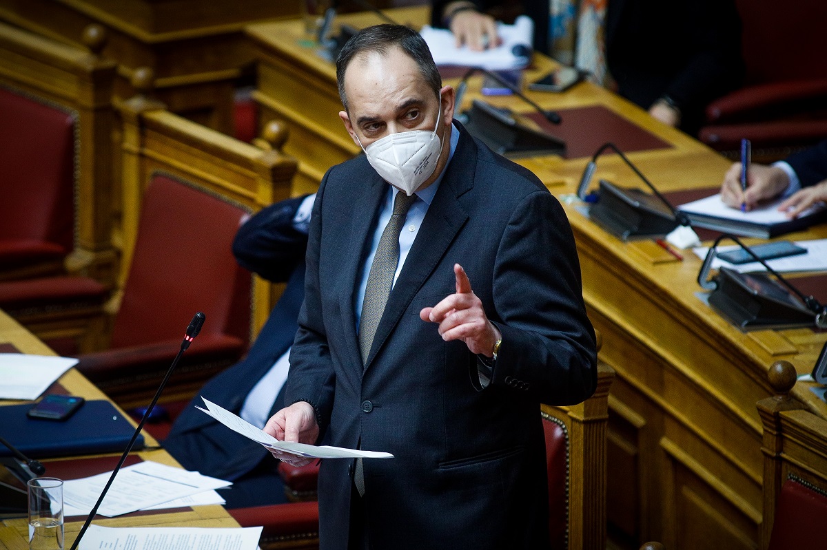 Πλακιωτάκης: Τι αλλάζει στα ταξίδια με πλοίο – Οι νέες οδηγίες