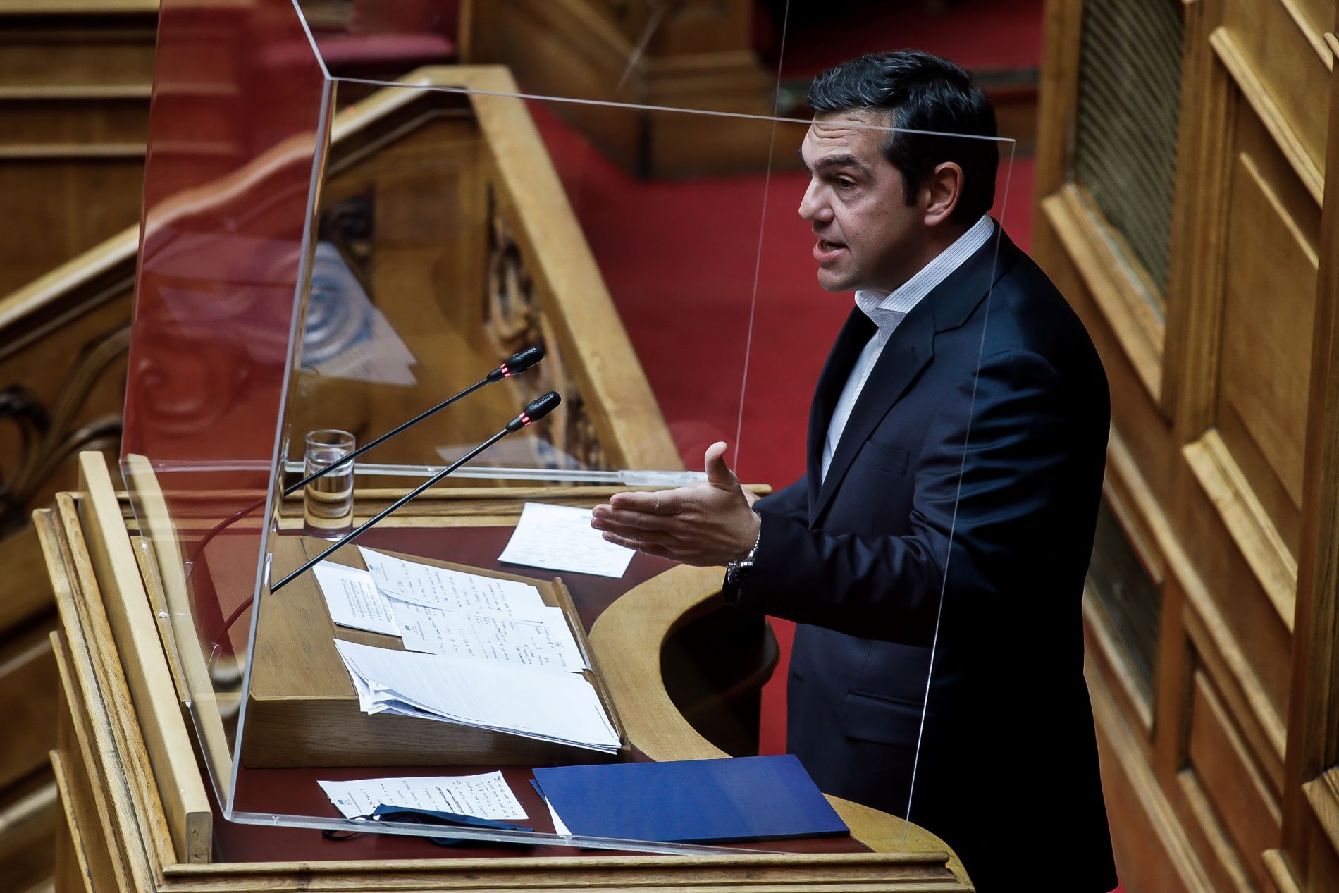 Επίθεση Τσίπρα για την κατάσταση στις ΜΕΘ