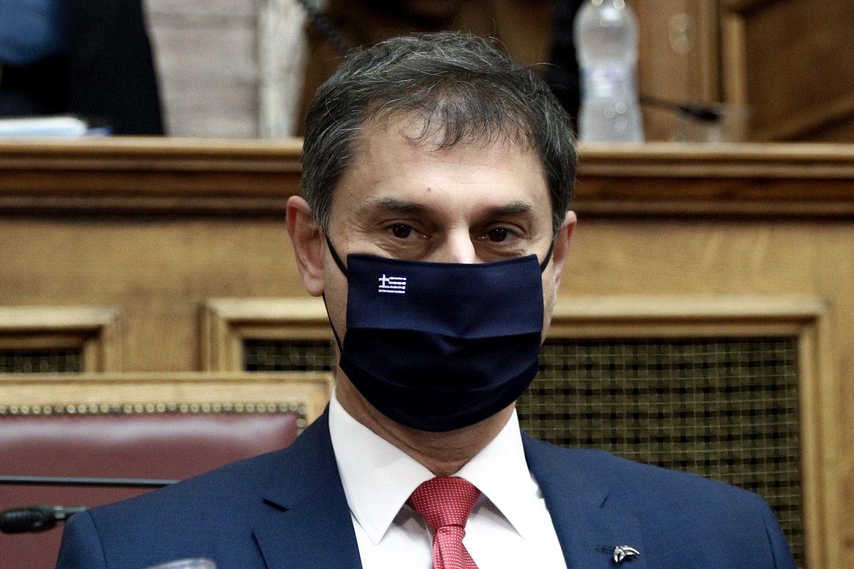 Θεοχάρης: Πάμε πολύ καλά στον Τουρισμό – Τι δείχνουν τα στοιχεία