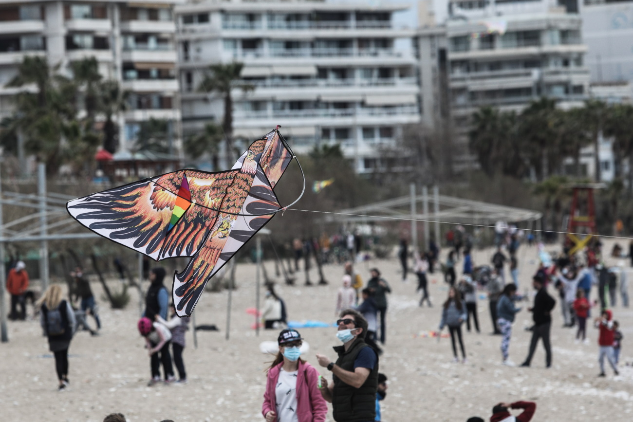 Πώς γιορτάζει φέτος την Καθαρά Δευτέρα η Ελλάδα