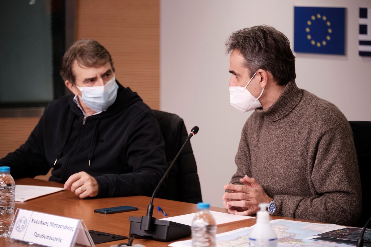 Συνάντηση Μητσοτάκη-Χρυσοχοϊδη για εξιχνίαση της δολοφονίας Καραϊβάζ