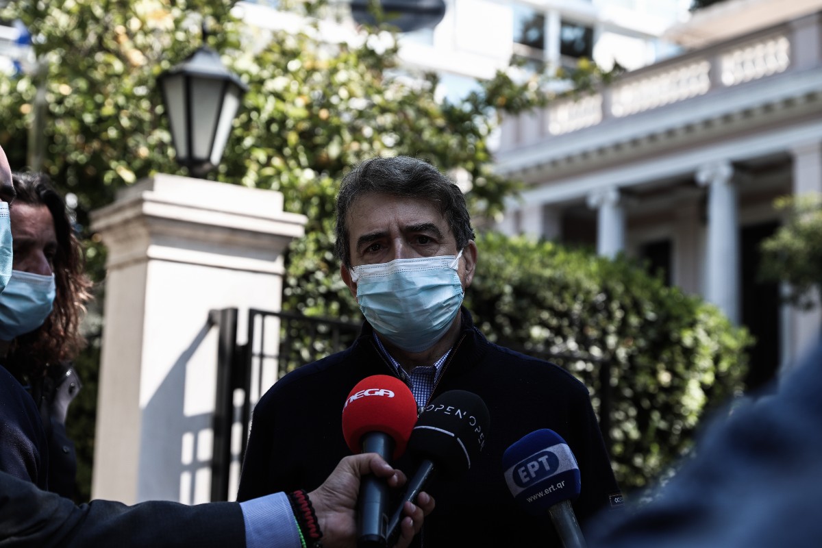 Χρυσοχοϊδης: Επίσπευση ερευνών – ειδεχθής η δολοφονία Καραϊβάζ