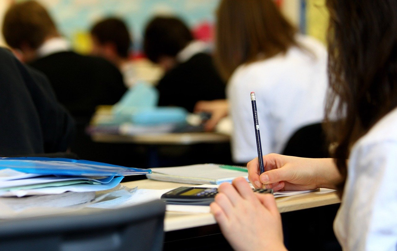 ΥΠΑΙΘ: Μεταρρυθμίσεις και νέα προγράμματα σπουδών