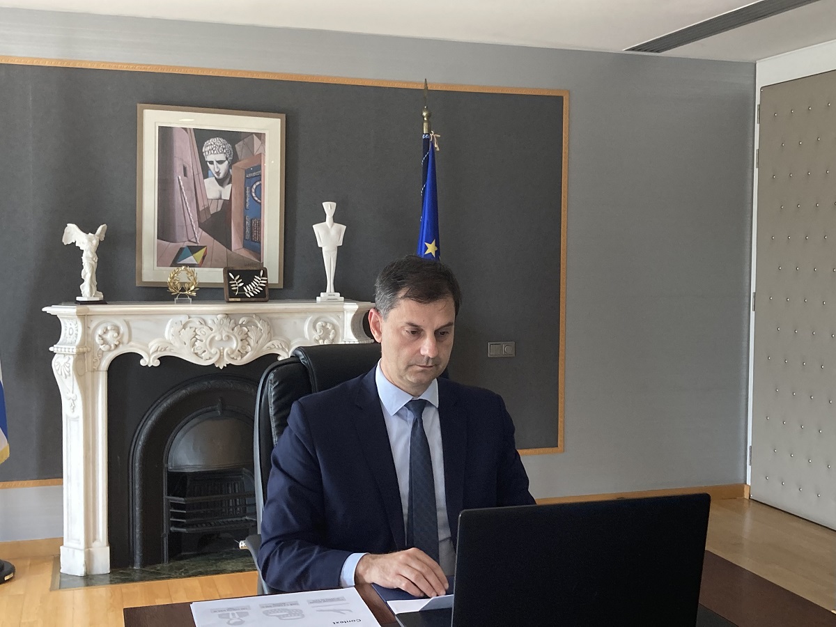 Θεοχάρης: Το σχέδιο επανεκκίνησης του τουρισμού