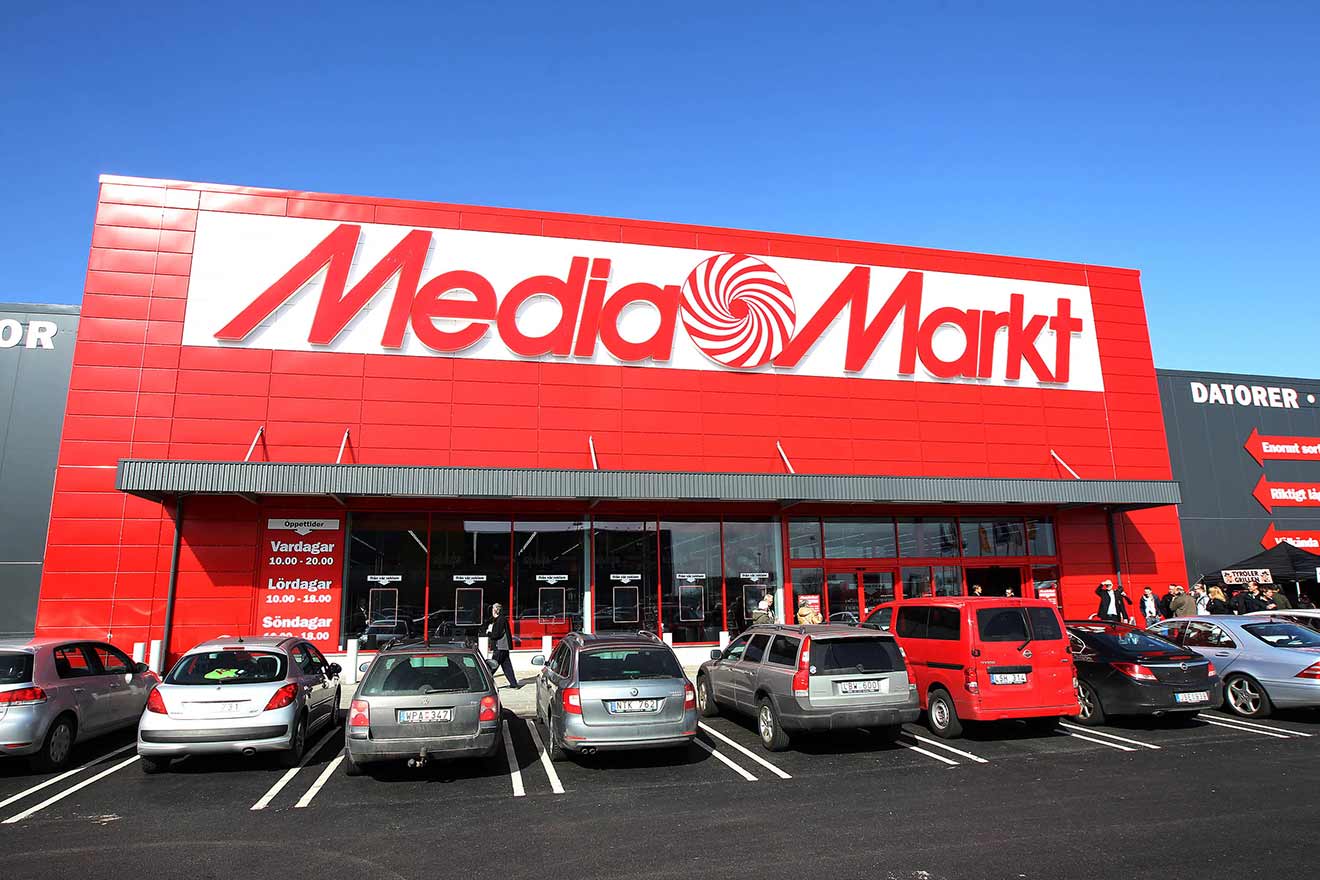 MediaMarkt: Άνοιξαν με click inside και click away
