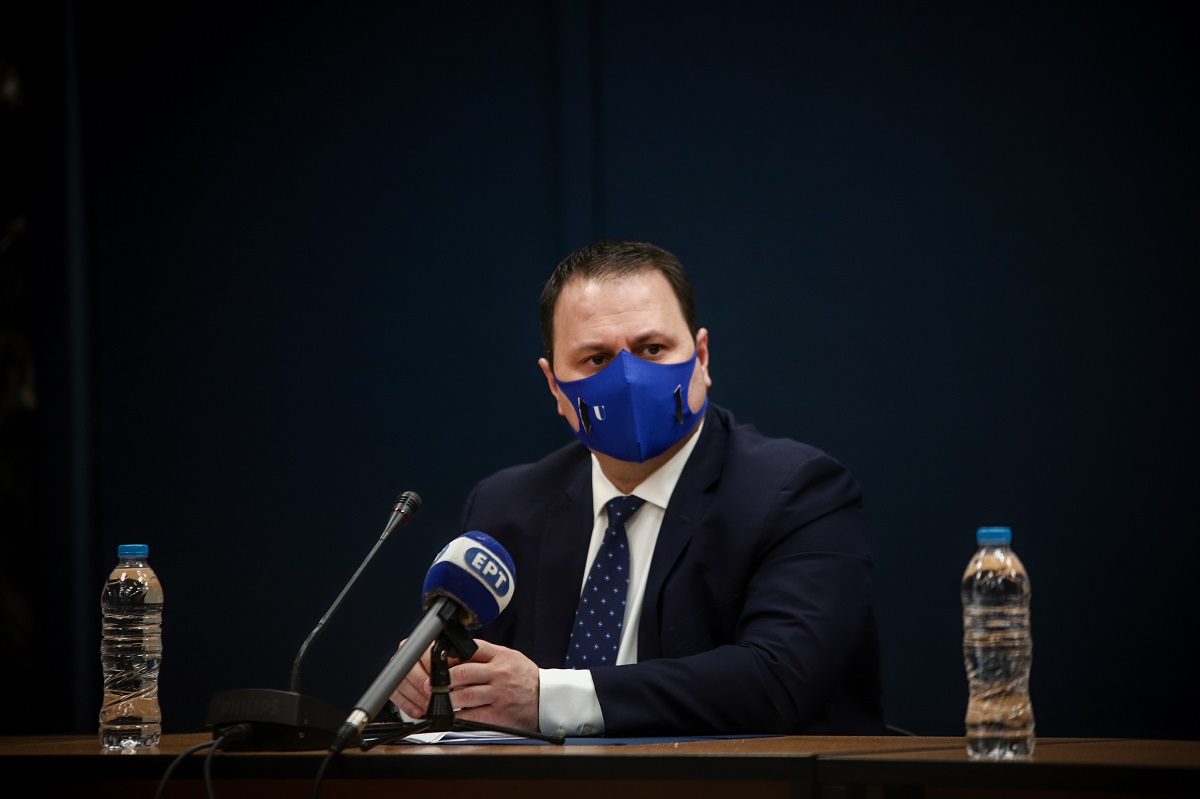 Σταμπουλίδης: Πότε ανοίγουν τα μεγάλα πολυκαταστήματα