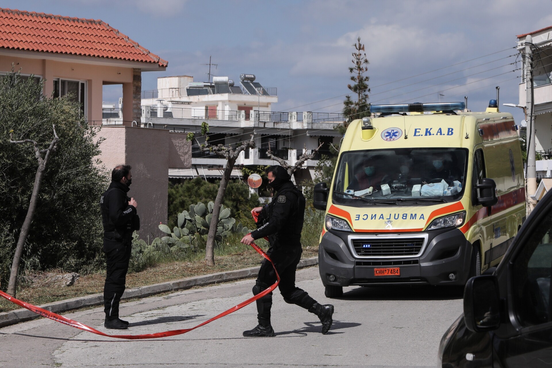 Με έξι σφαίρες δολοφονήθηκε ο Γιώργος Καραϊβάζ