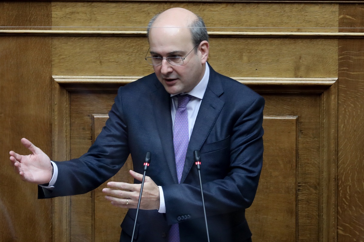 Χατζηδάκης: Γιατί είναι υπέρ των εργαζομένων το νομοσχέδιο