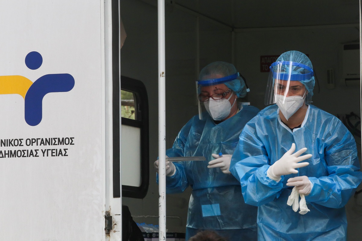 Rapid Test: Ξεκινούν οι διανομές στις προνοιακές δομές
