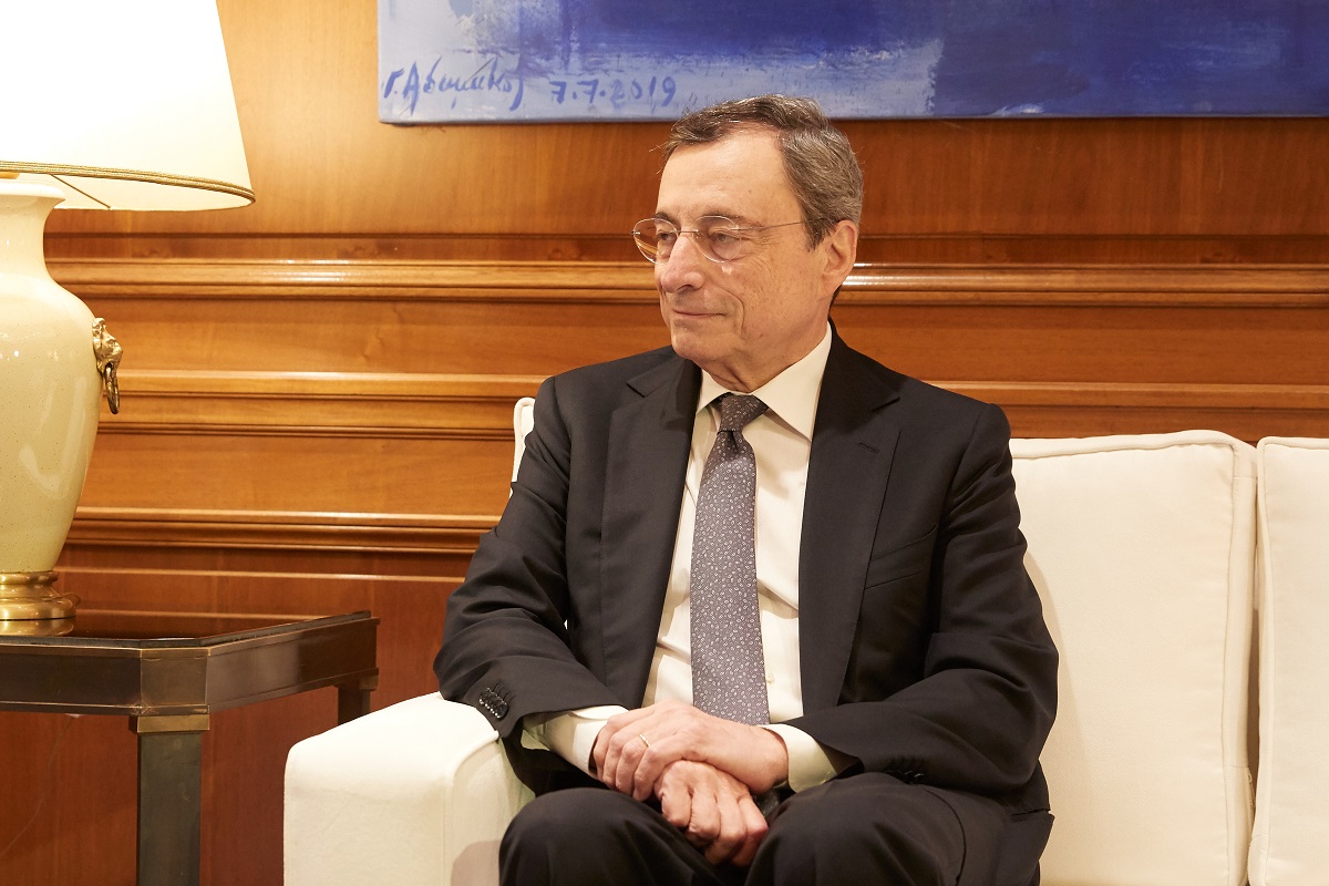Ντράγκι: Λύση στο πρόβλημα η δέσμευση των φαρμακευτικών προς τις τρίτες χώρες
