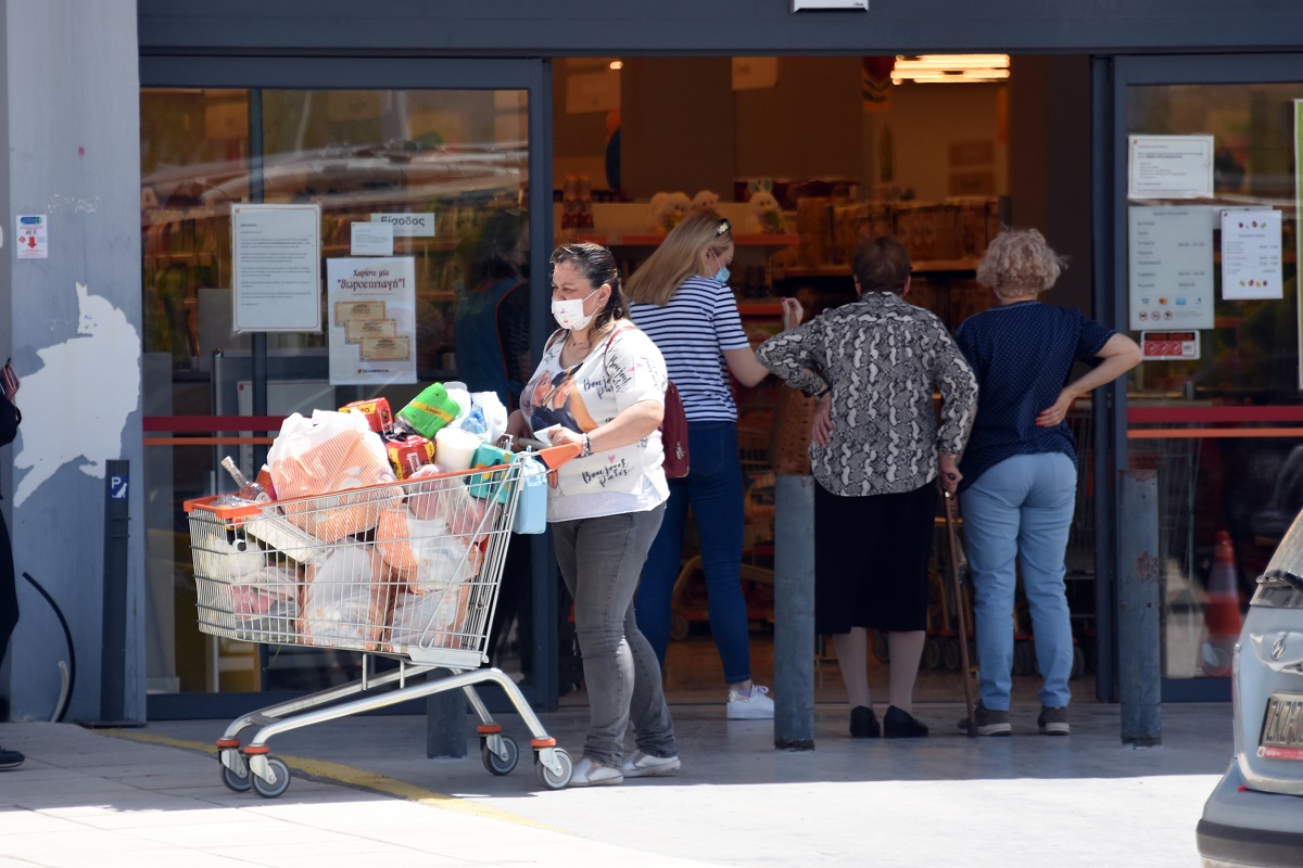 ΙΕΛΚΑ: Οριστική απαλοιφή της πλαστικής σακούλας στα σούπερ μάρκετ το 2021
