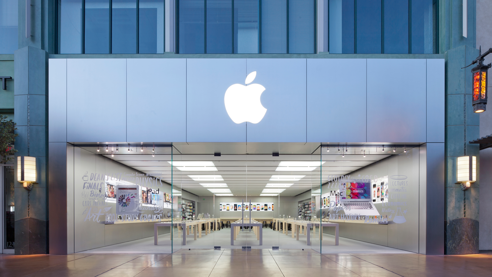 Η Apple προσέφυγε στην δικαιοσύνη αμφισβητώντας το πρόστιμο της Ρωσίας