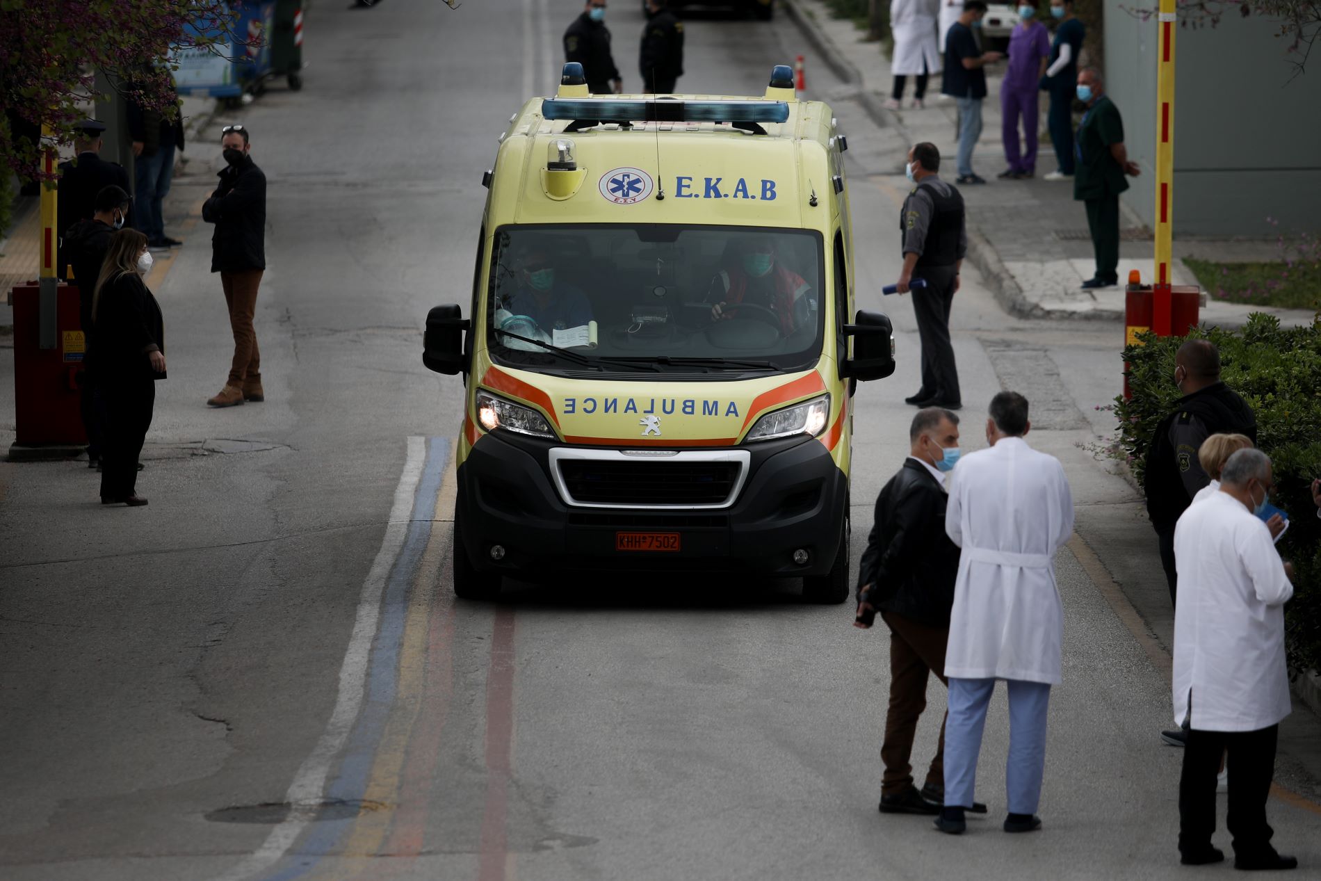 Τροχαίο στη Βουλή: Κατέληξε ο πεζός που παρασύρθηκε από ταξί