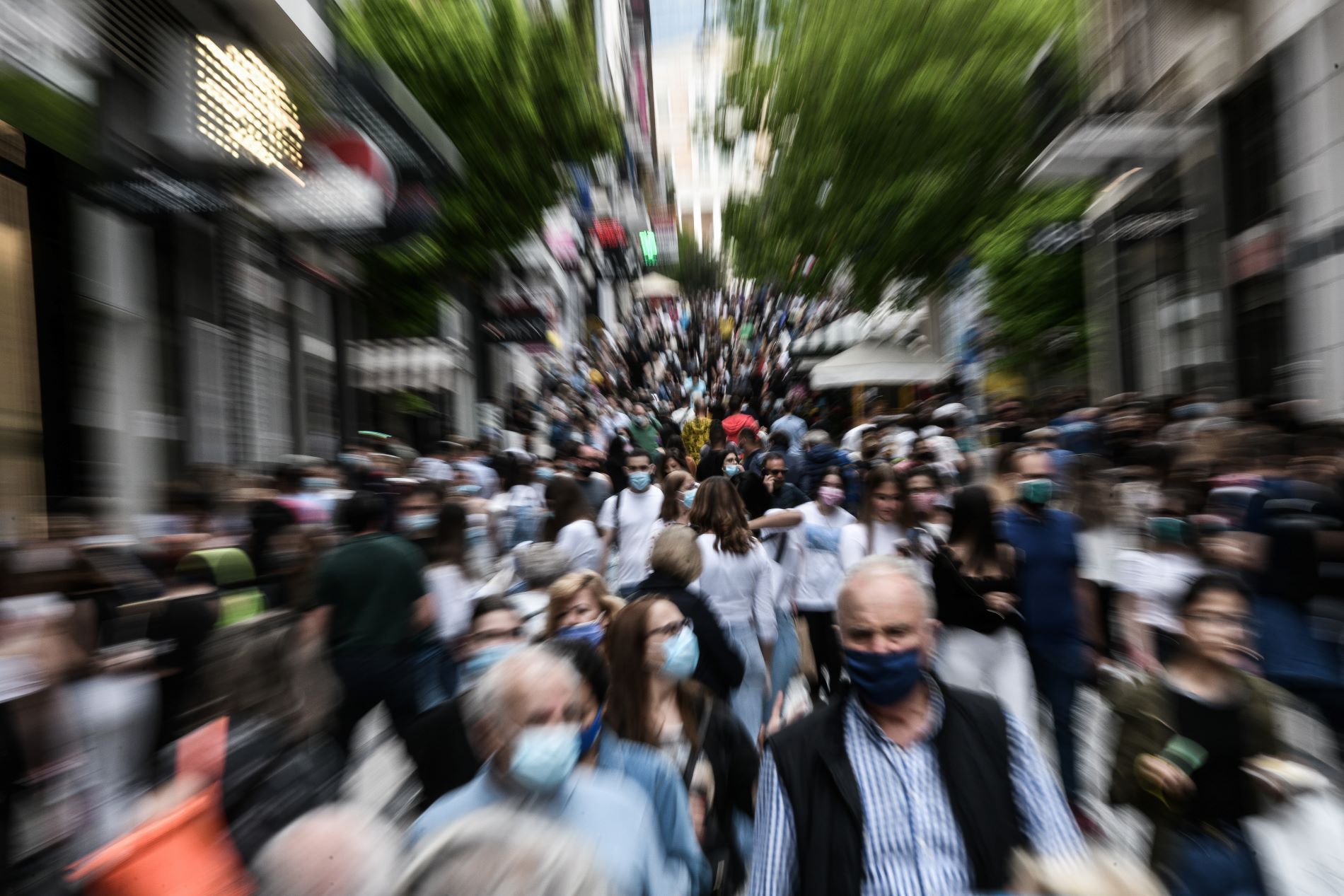 Η παγίδα πρόσθετου φόρου στις επιχειρήσεις και το κόστος των εμβολίων στην ΕΕ