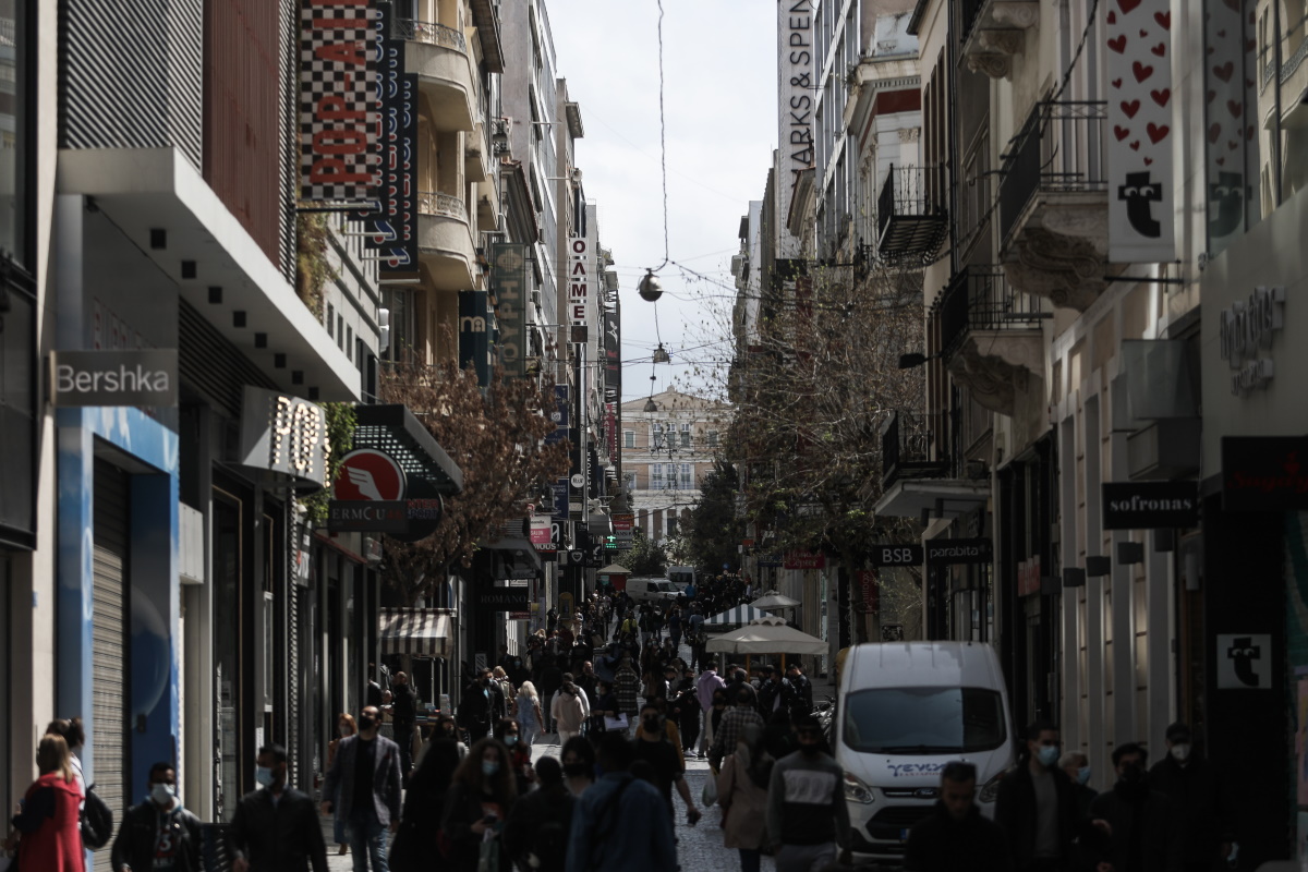 Παγώνη: Όταν κάνεις την τρίτη δόση μπορείς άνετα να ταξιδέψεις