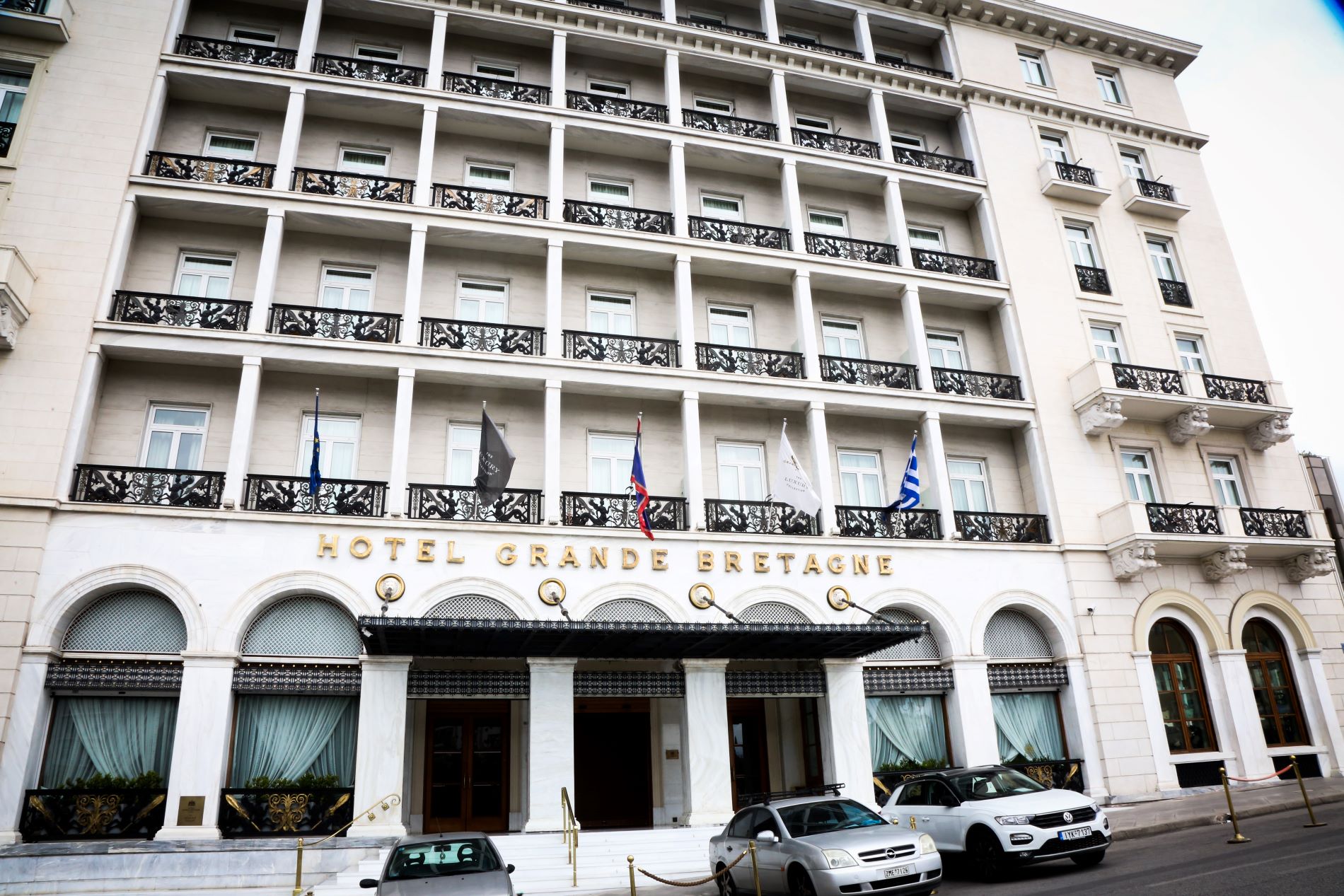 Grande Bretagne: Στα 67 ευρώ τα έσοδα ανά δωμάτιο το 2020