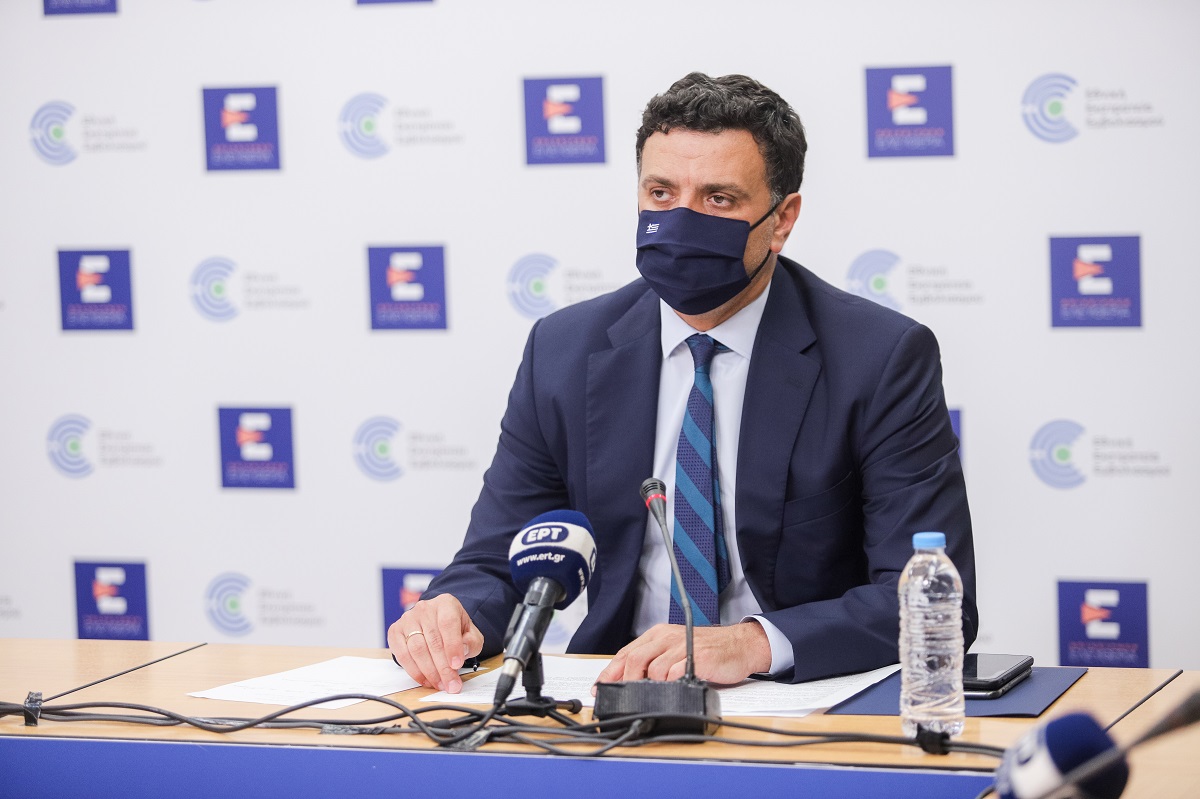 Κικίλιας: Οι κατ’ οίκον εμβολιασμοί θα ξεκινήσουν σύντομα
