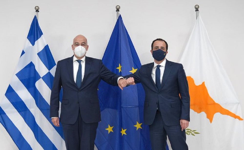 Τηλεφωνικές επικοινωνίες Δένδια με τον Αιγύπτιο και Κύπριο ΥΠΕΞ