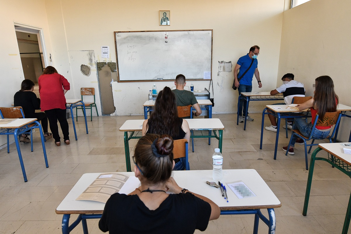 Πανελλαδικές: Άνοιξαν οι αιτήσεις για 20.000 θέσεις σε Δημόσια ΙΕΚ