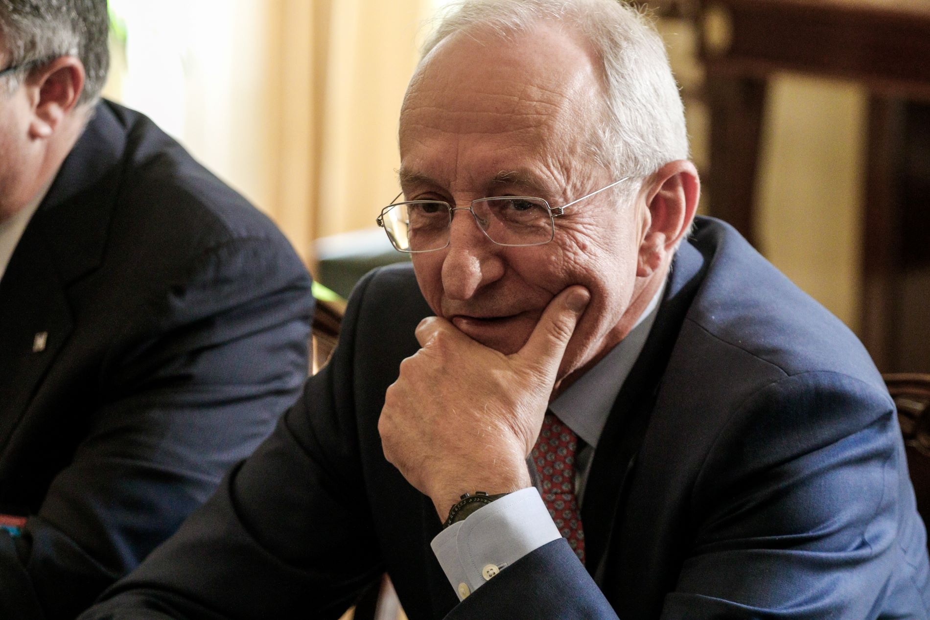 Αττικής: Εθελούσια, πώληση συμμετοχής στην Thea Artemis και τιτλοποίηση Ωμέγα
