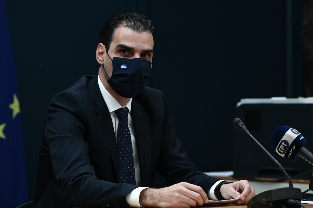 Θεμιστοκλέους: Καμία παράταση για υγειονομικούς που δεν εμβολιάστηκαν