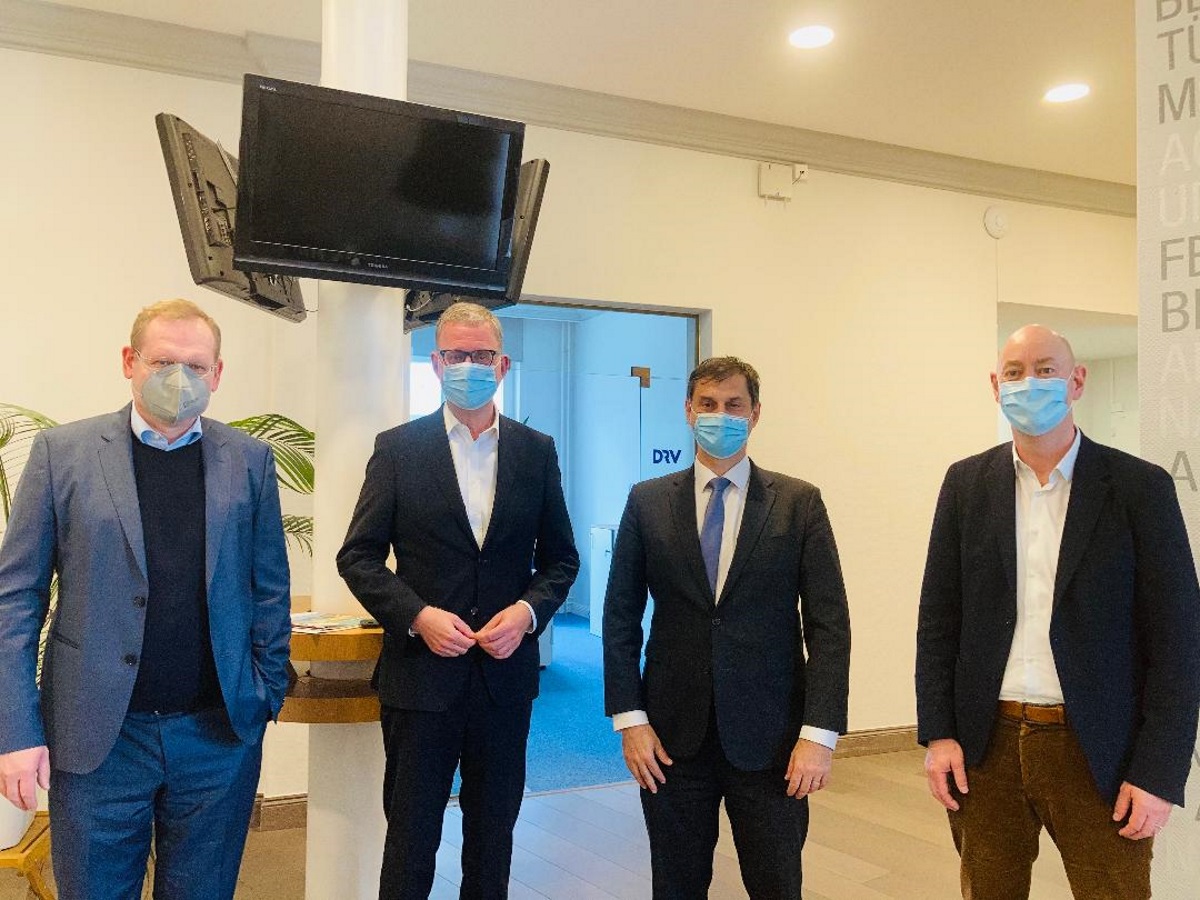 Τι κέρδισε ο Θεοχάρης στο Βερολίνο για τον ελληνικό τουρισμό