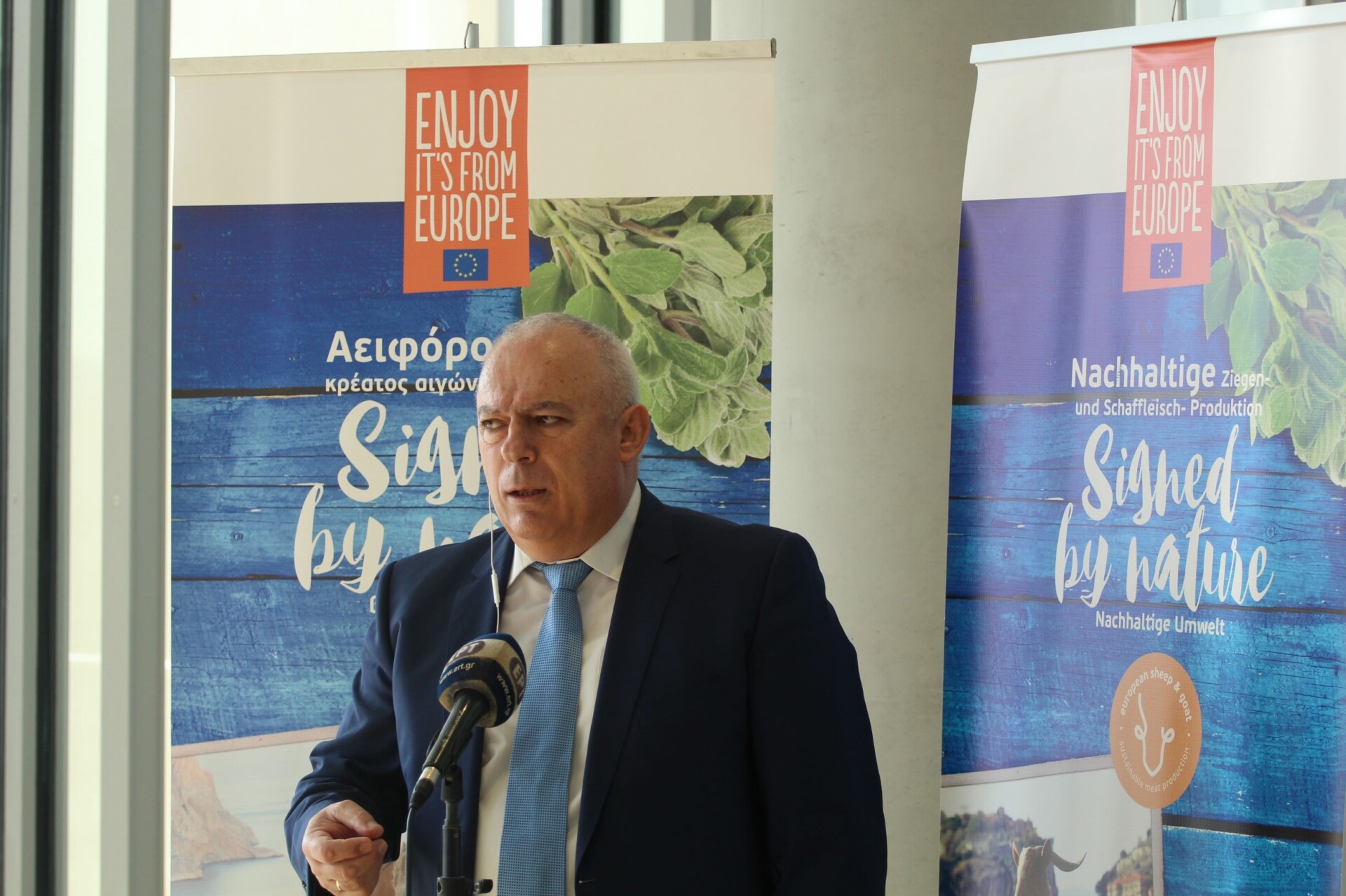 Τηλεόραση και… σεφ έβαλαν ξανά αρνί και πρόβατο στο τραπέζι μας