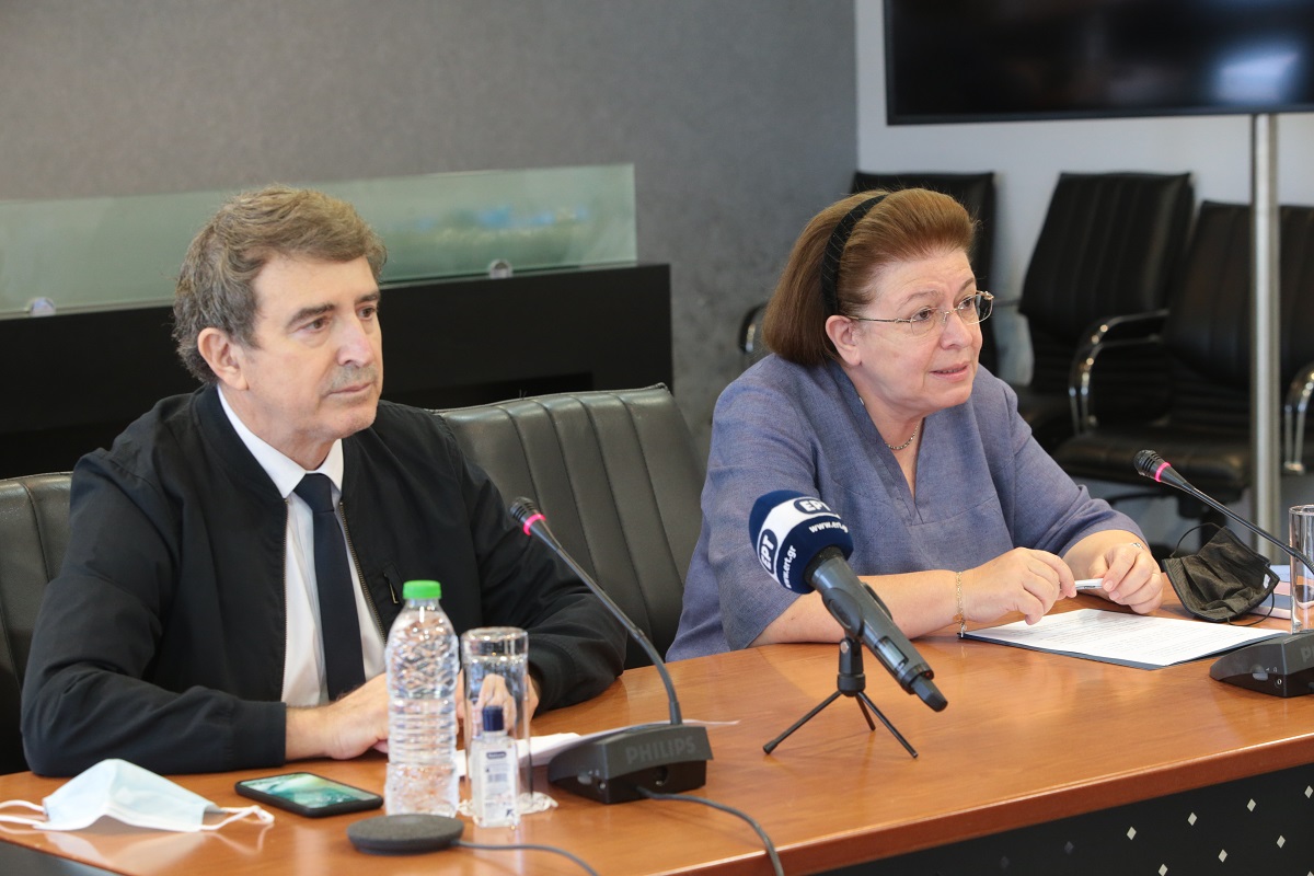 Μενδώνη – Χρυσοχοϊδης: Πώς βρέθηκαν οι κλεμμένοι πίνακες