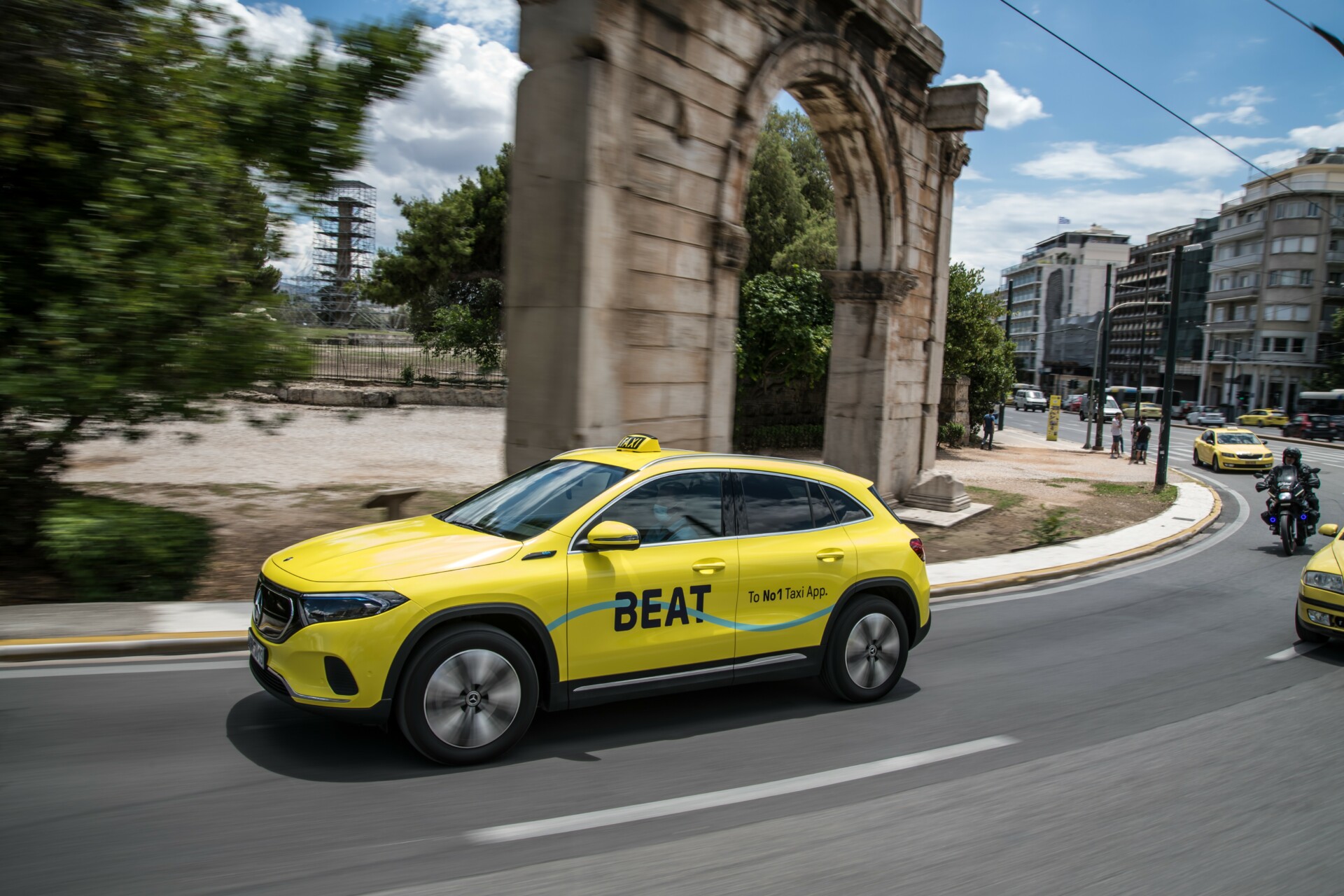 Ηλεκτρικό ταξί © BEAT