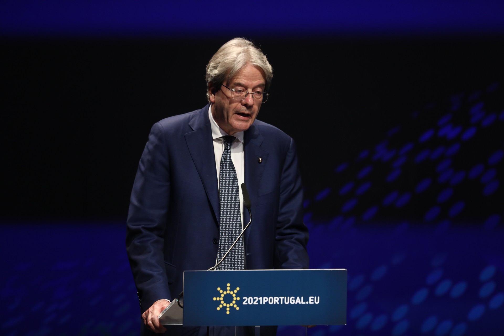 Πάολο Τζεντιλόνι © EPA/ANTONIO COTRIM