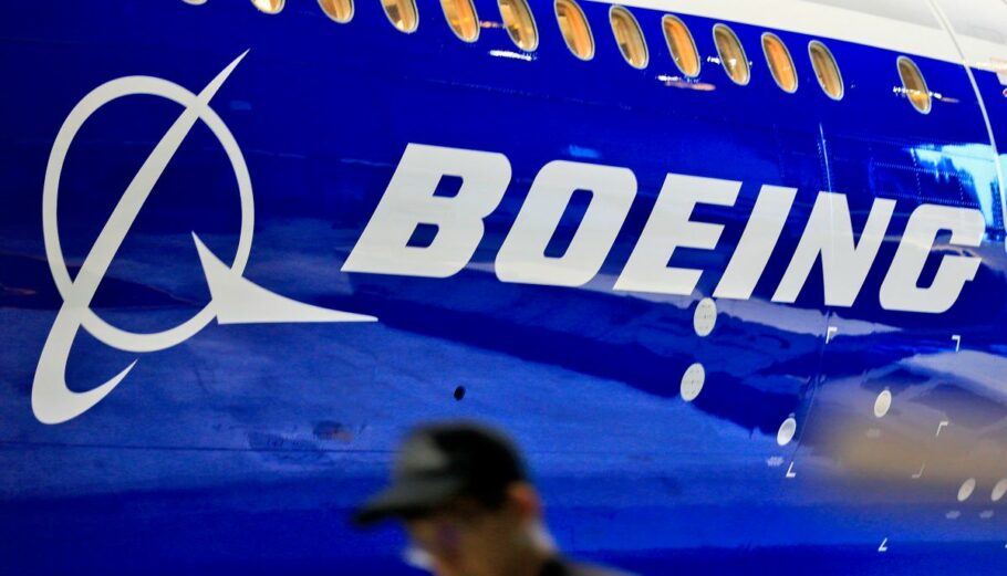 Boeing ©EPA/RITCHIE B. TONGO