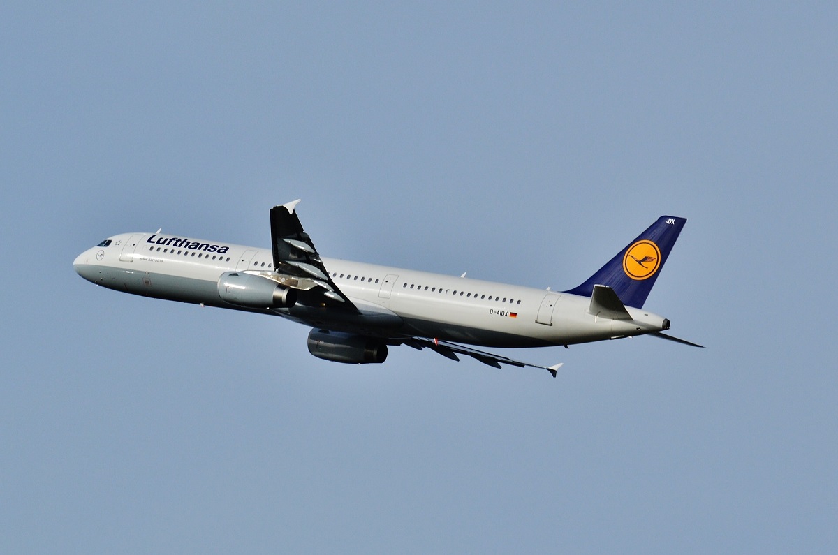 Lufthansa: Με λειτουργικά κέρδη 1,51 δισ. ευρώ έκλεισε το 2022